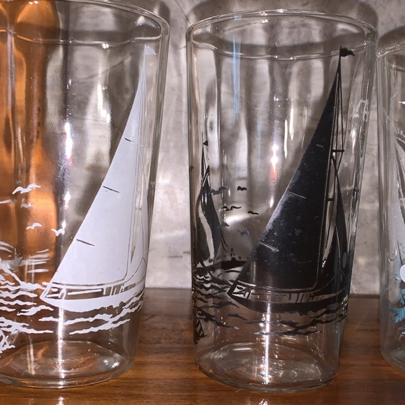 MCM 70s Vintage Set of 4 Nautical Sailboat Themed Clear Drinking Juice Glass - Picture 12 of 17